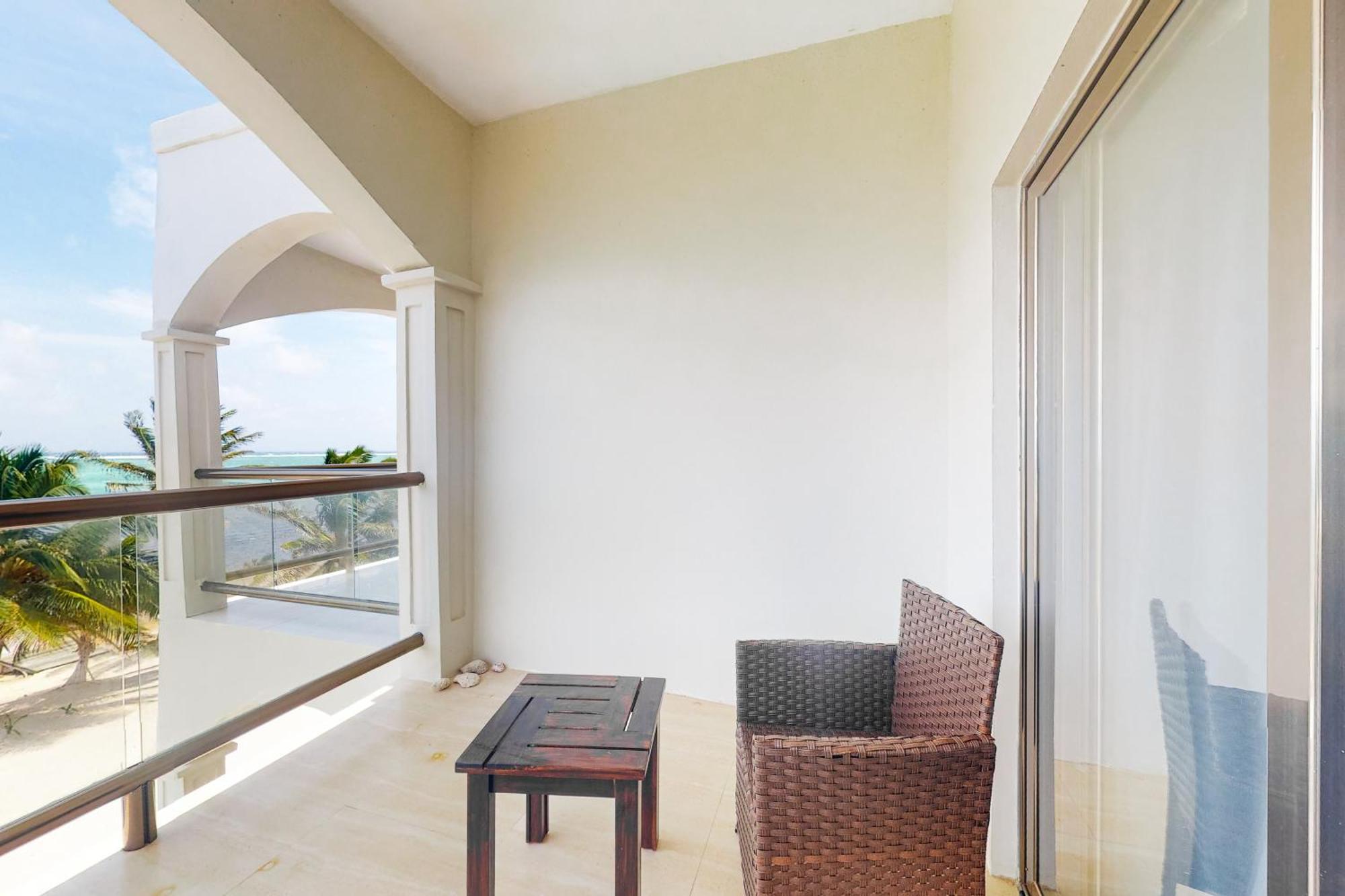 Blue Water Beach Villas サン・ペドロ 部屋 写真