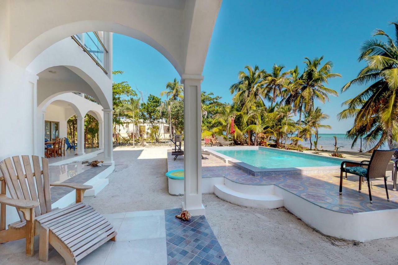 Blue Water Beach Villas サン・ペドロ 部屋 写真